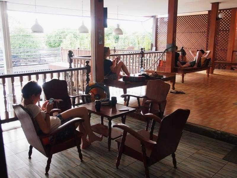 Chommuang Guest House Ayutthaya Extérieur photo